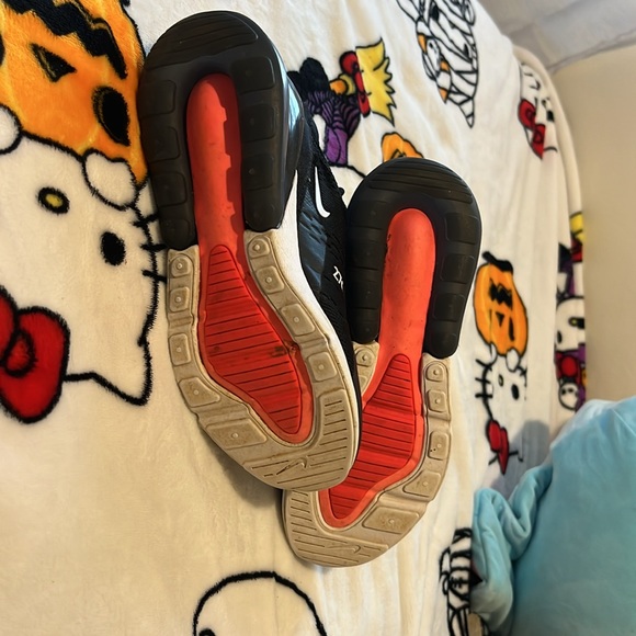 AirMax 270 big kids size 4.5 good condition - Picture 2 of 4